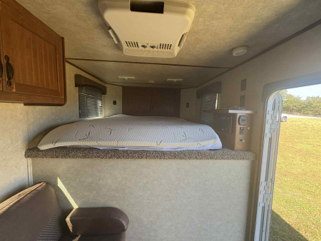 Used 2015 Bison Trailers TRAIL HAND Horse Trailer