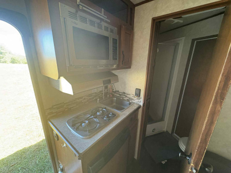 Used 2015 Bison Trailers TRAIL HAND Horse Trailer