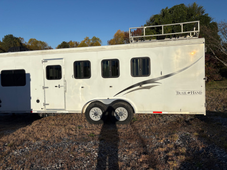 Used 2015 Bison Trailers TRAIL HAND Horse Trailer