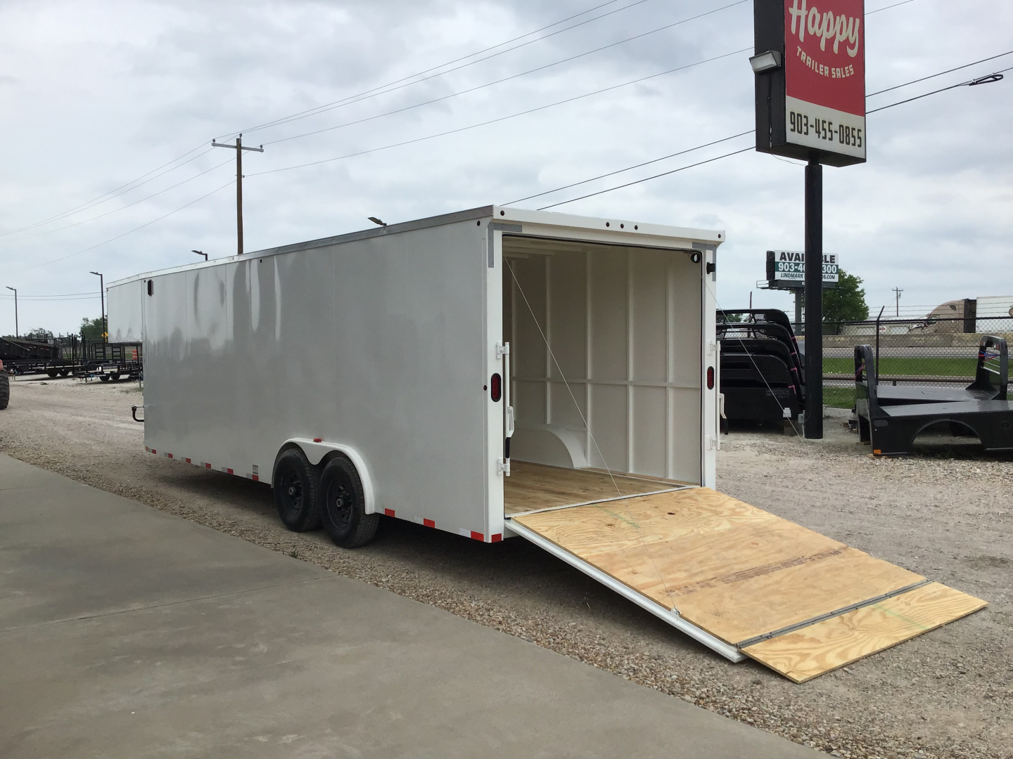 New 2026 X-On 8'x24’ Steel Enclosed Trailer – E2