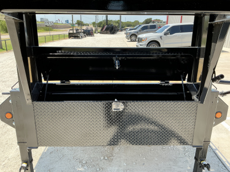 New 2026 PJ 102”x25’ Quest Gooseneck Flatbed w/ Singles – LQ