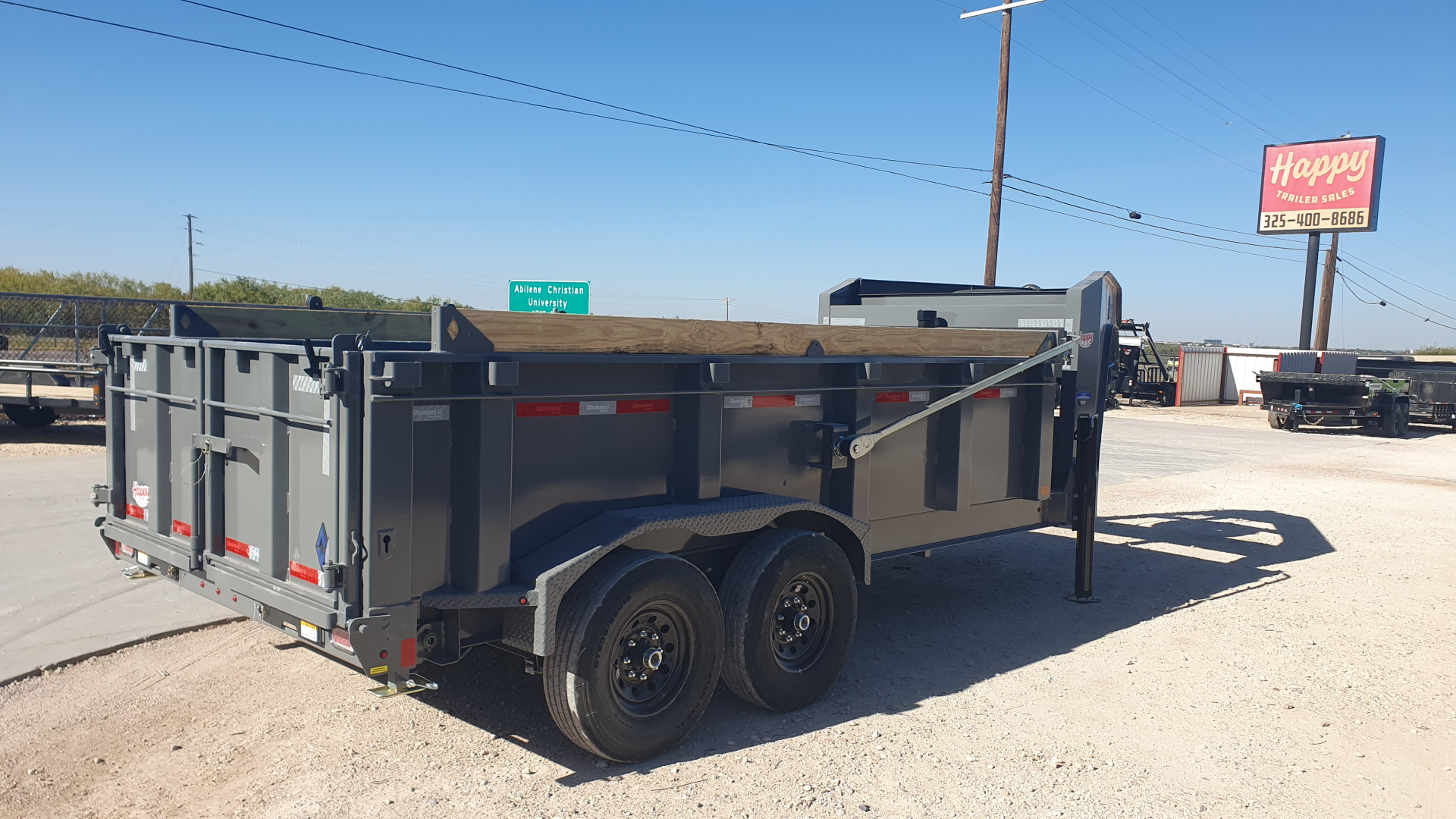 New 2026 Diamond C 82"x14' GN HD Low Profile Telescopic Dump w/ 32" Sides - LPT-GN207 Pacesetter Edition