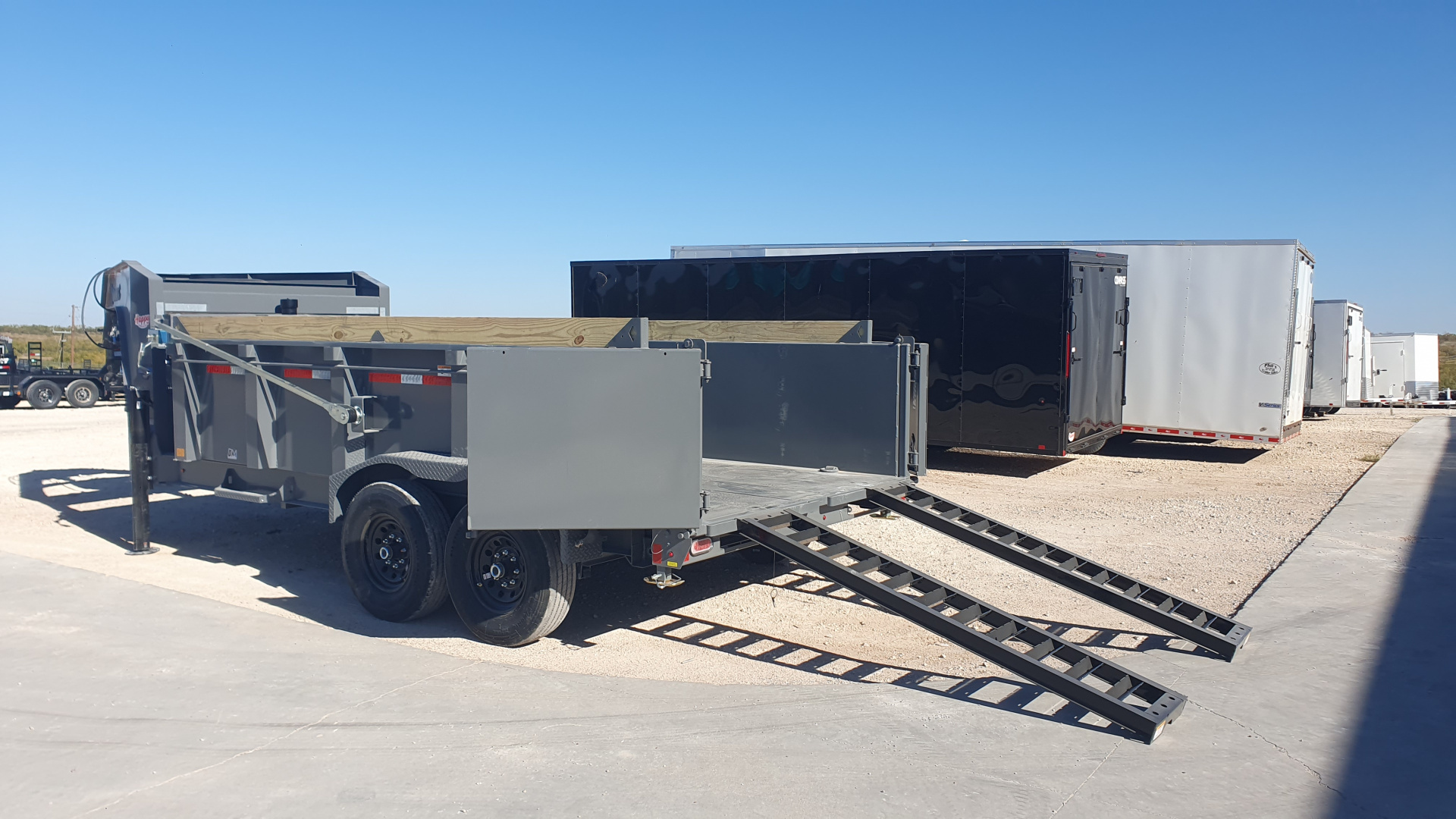 New 2026 Diamond C 82"x14' GN HD Low Profile Telescopic Dump w/ 32" Sides - LPT-GN207 Pacesetter Edition