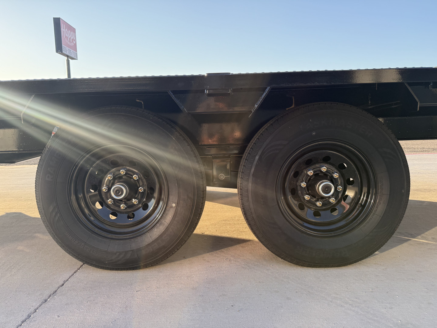 New 2026 PJ 102”x30’ Quest Gooseneck Flatbed w/ Singles – LQ