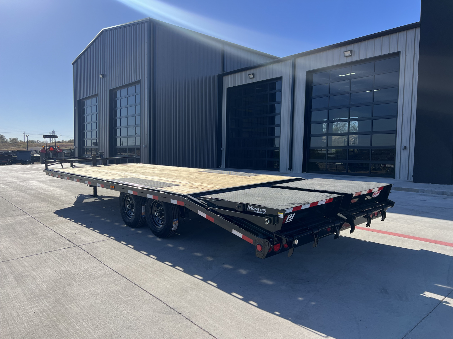 New 2026 PJ 102"x24' BP 8" I-Beam Deckover Trailer – F8