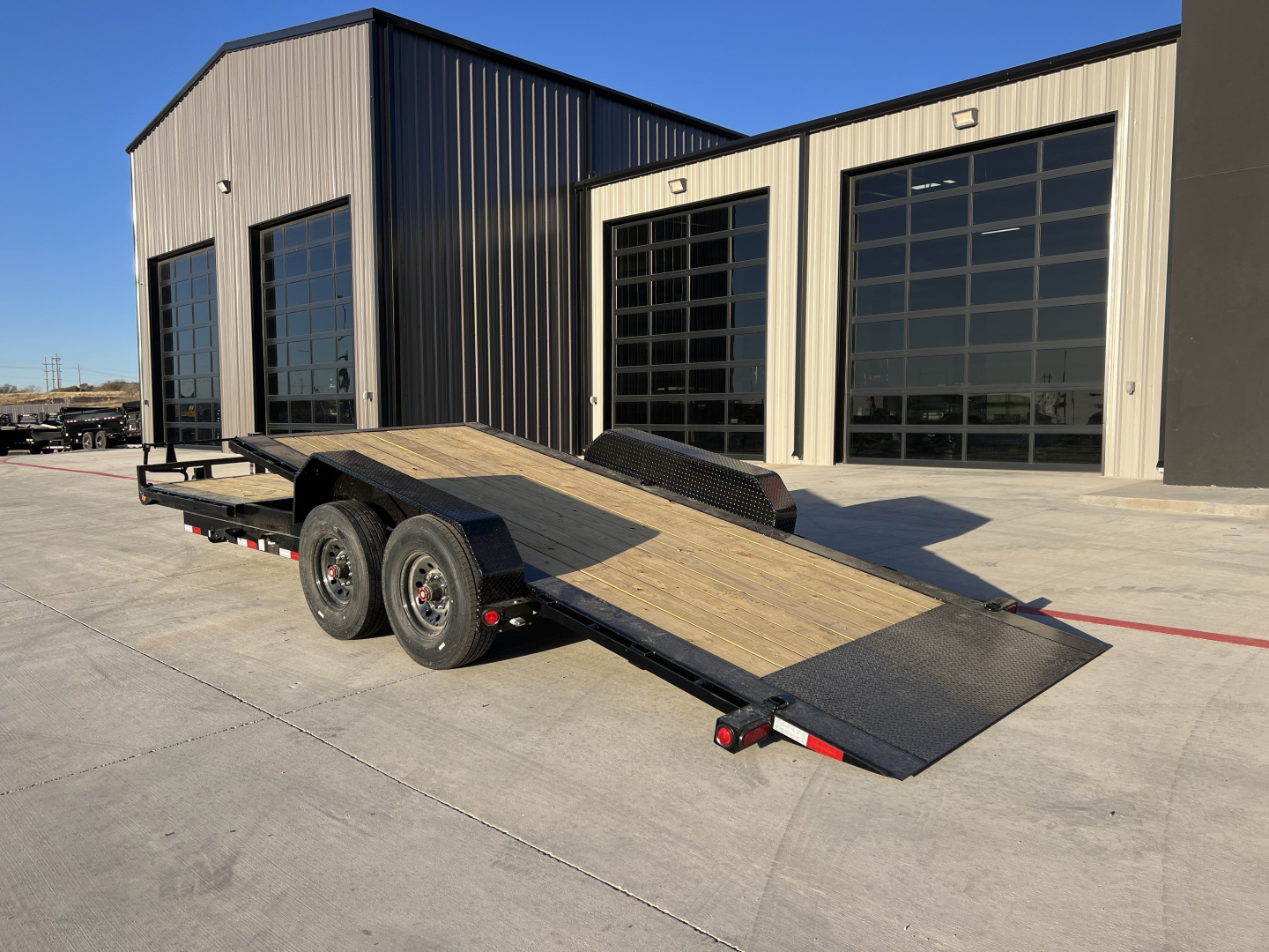 New 2026 PJ 82"x22' Heavy-Duty Equipment Tilt Trailer – TJ