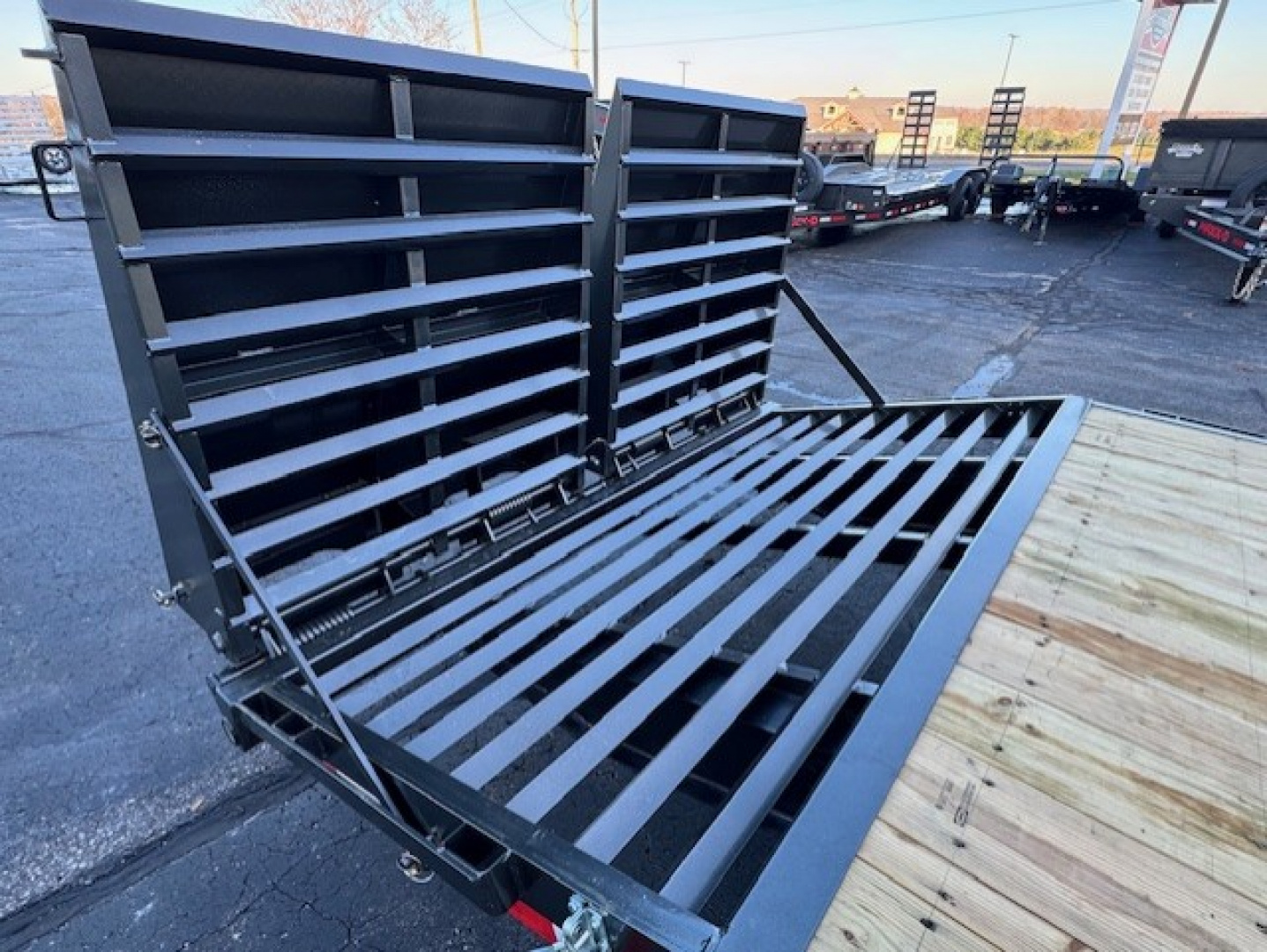 New 2026 MAXX-D DOX10224 Deckover Trailer