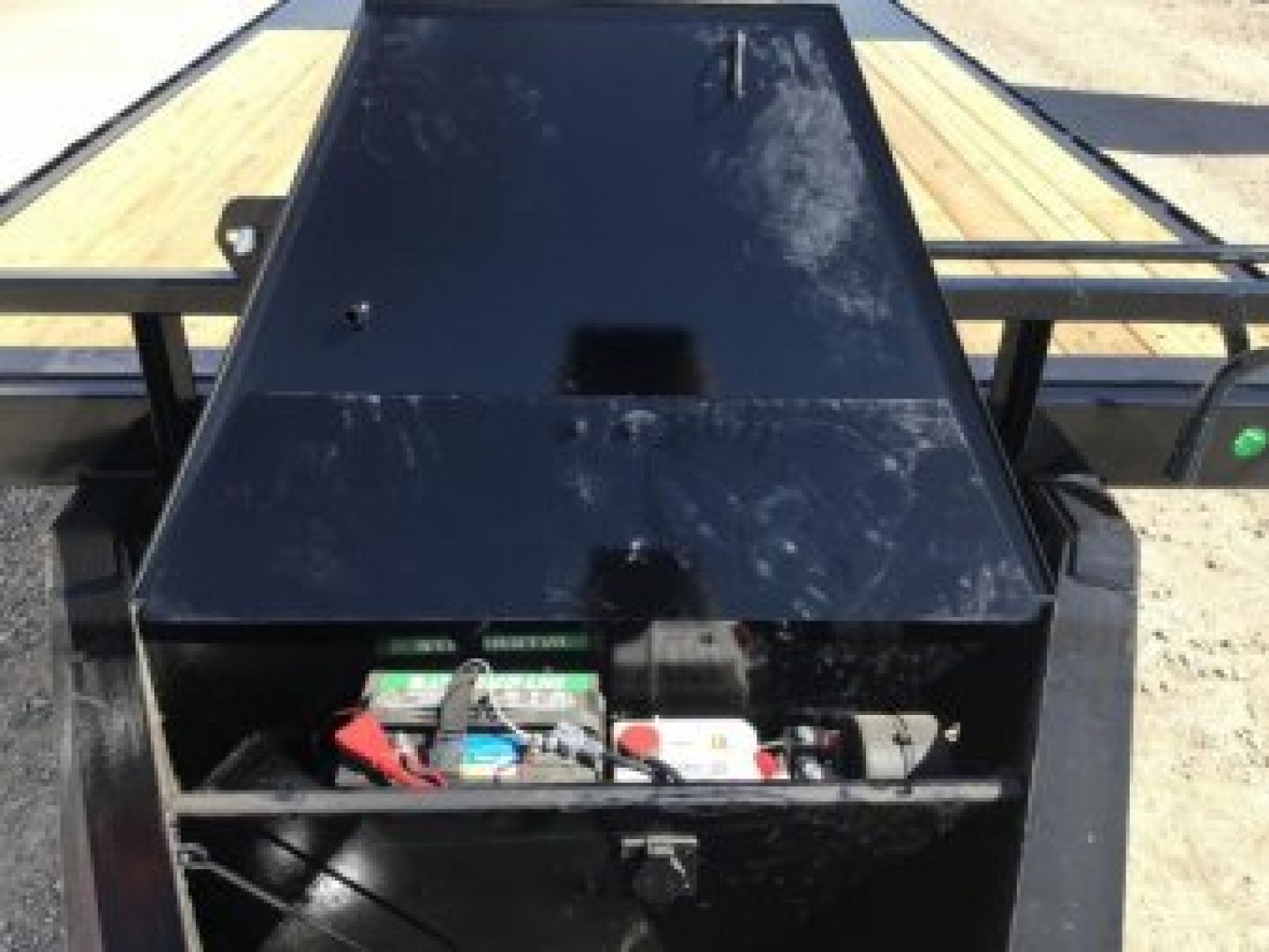 New 2025 PJ 102"x22' Deckover Hydraulic Tilt Trailer – T8