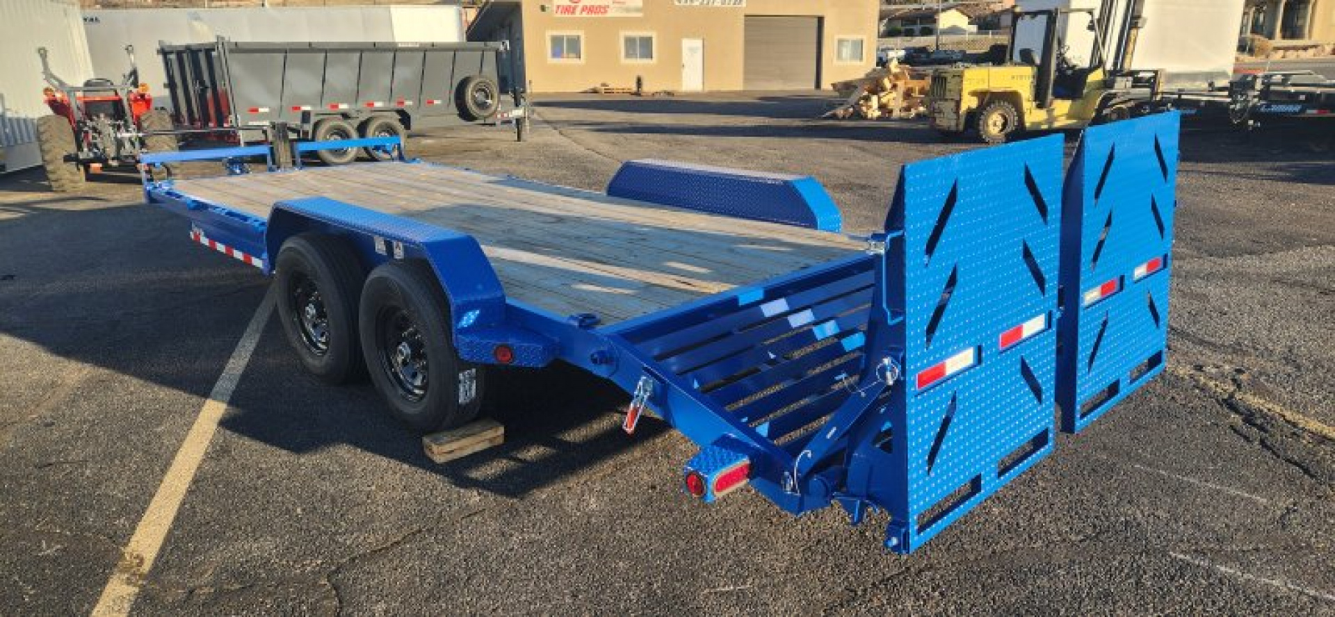 New 2026 Iron Bull ETB Car Hauler