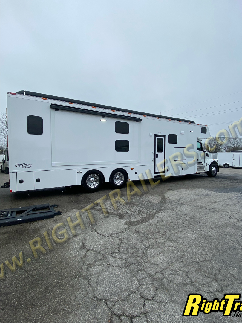 New 2026 Renegade RV Motorhome Peterbilt 567 45CBF- 2 Full Baths & Bunk Beds!