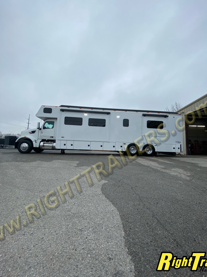 New 2026 Renegade RV Motorhome Peterbilt 567 45CBF- 2 Full Baths & Bunk Beds!