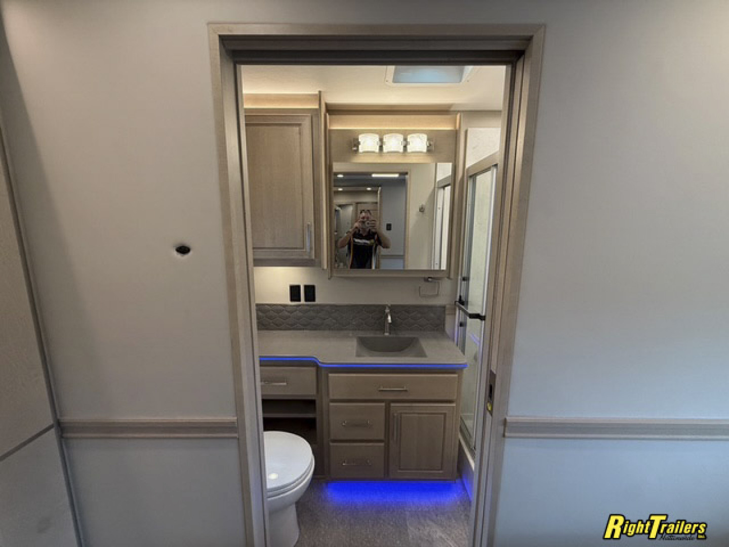 New 2026 Renegade RV Motorhome Peterbilt 567 45CBF- 2 Full Baths & Bunk Beds!