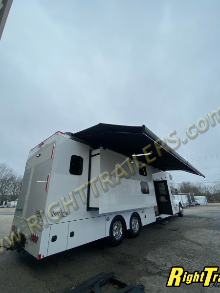 New 2026 Renegade RV Motorhome Peterbilt 567 45CBF- 2 Full Baths & Bunk Beds!