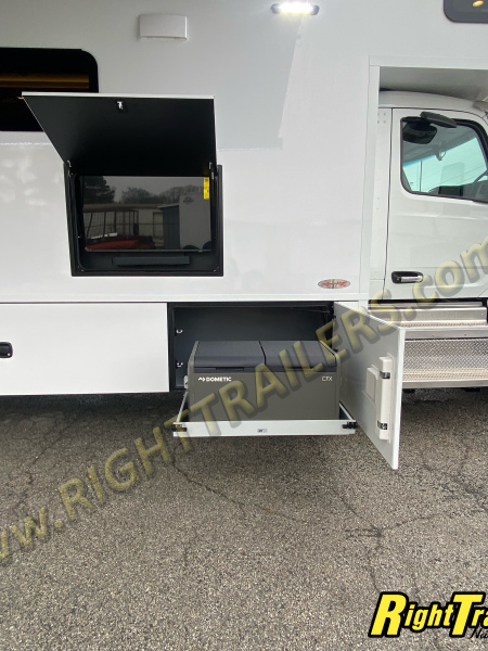 New 2026 Renegade RV Motorhome Peterbilt 567 45CBF- 2 Full Baths & Bunk Beds!