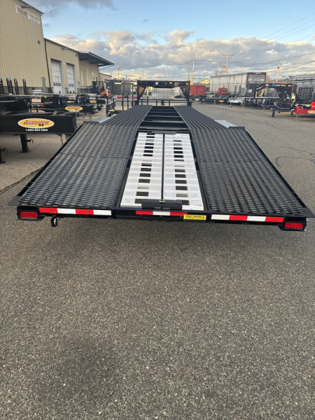 New 2026 Wright 82"X34' Gooseneck 2 Car Hauler