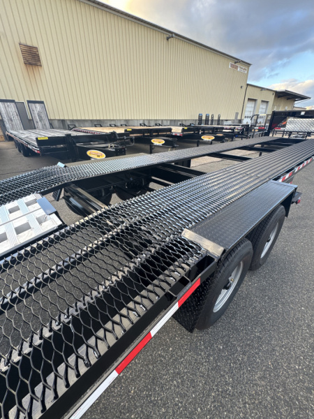 New 2026 Wright 82"X34' Gooseneck 2 Car Hauler