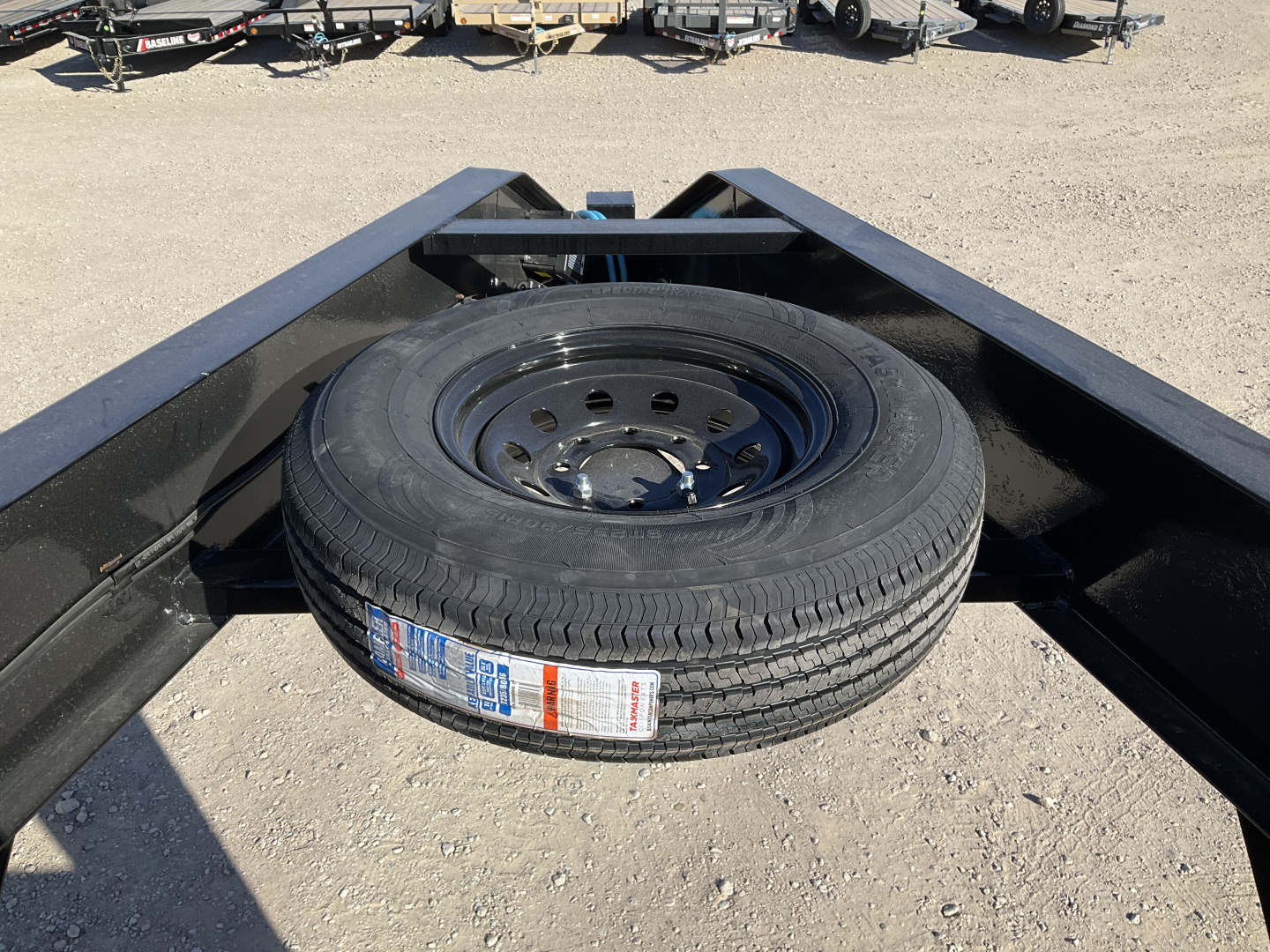 New 2026 PJ 102”x25’ Quest Gooseneck Flatbed w/ Singles – LQ