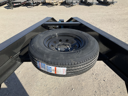 New 2026 PJ 102”x25’ Quest Gooseneck Flatbed w/ Singles – LQ