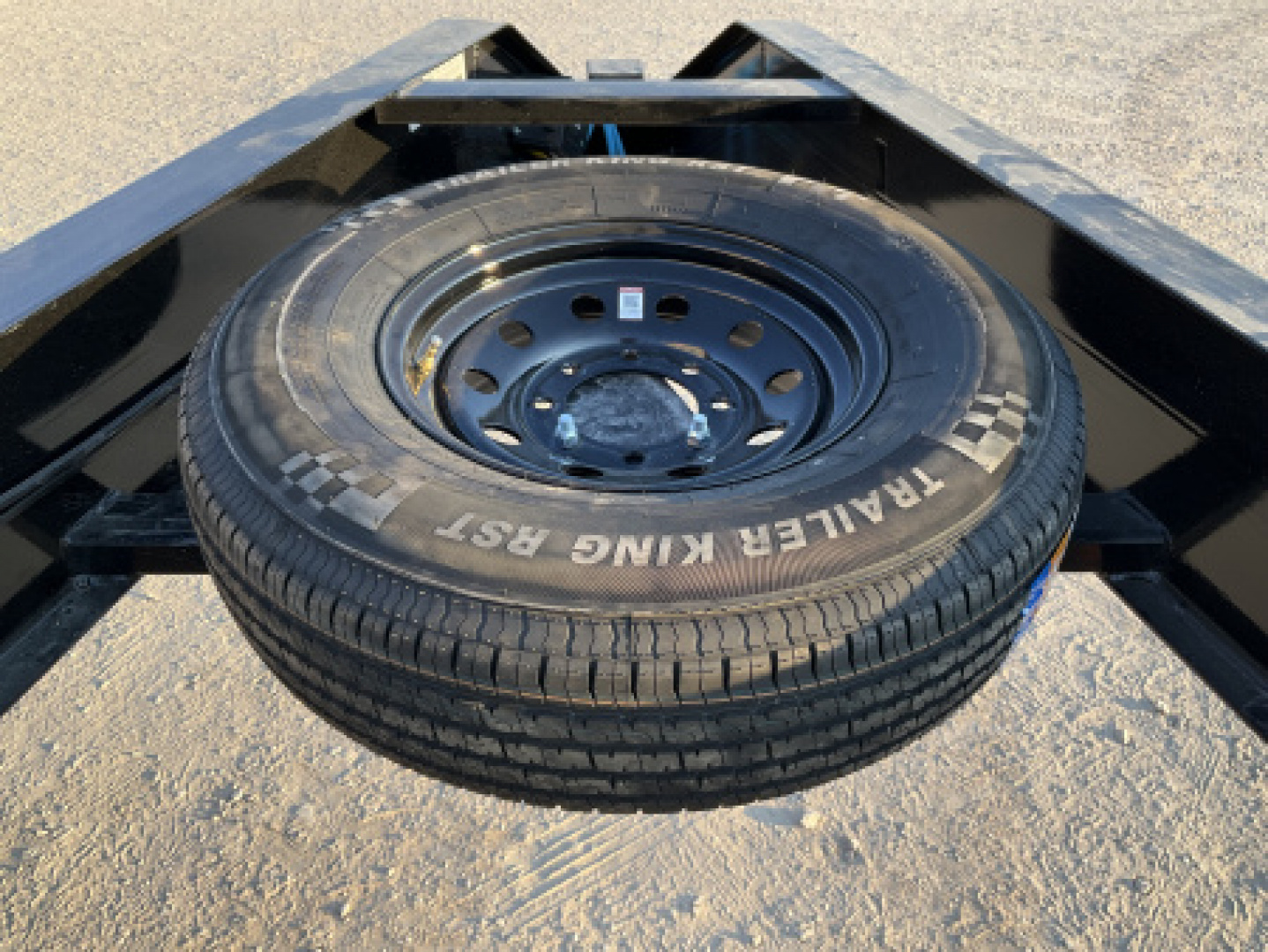 New 2026 PJ 102”x30’ Quest Gooseneck Flatbed w/ Singles – LQ