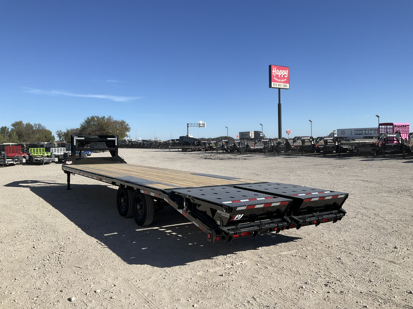 New 2026 PJ 102”x32’ Quest Gooseneck Flatbed w/ Singles – LQ
