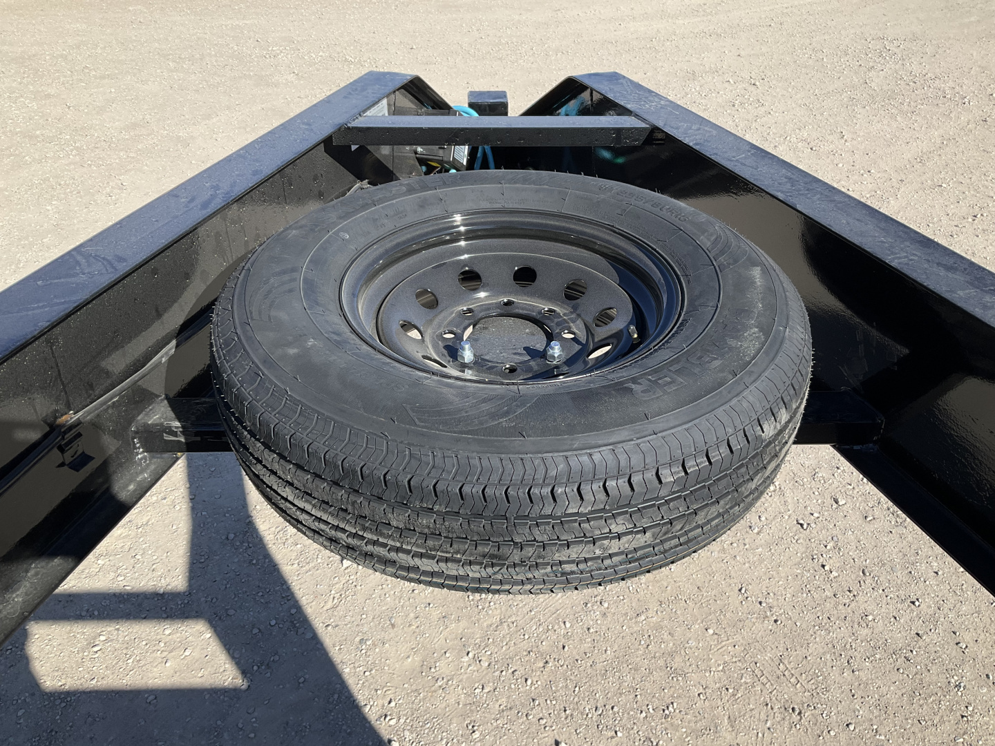 New 2026 PJ 102”x32’ Quest Gooseneck Flatbed w/ Singles – LQ