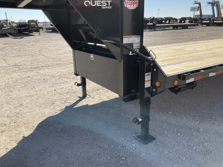New 2026 PJ 102”x32’ Quest Gooseneck Flatbed w/ Singles – LQ