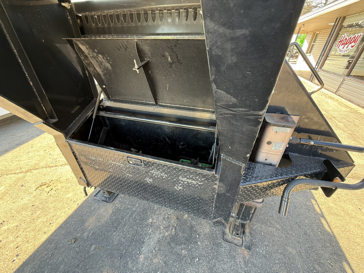 Used 2020 Diamond C 102"x40' Engineered Beam FMAX212 w/ Max Ramps