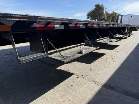 Used 2020 Diamond C 102"x40' Engineered Beam FMAX212 w/ Max Ramps