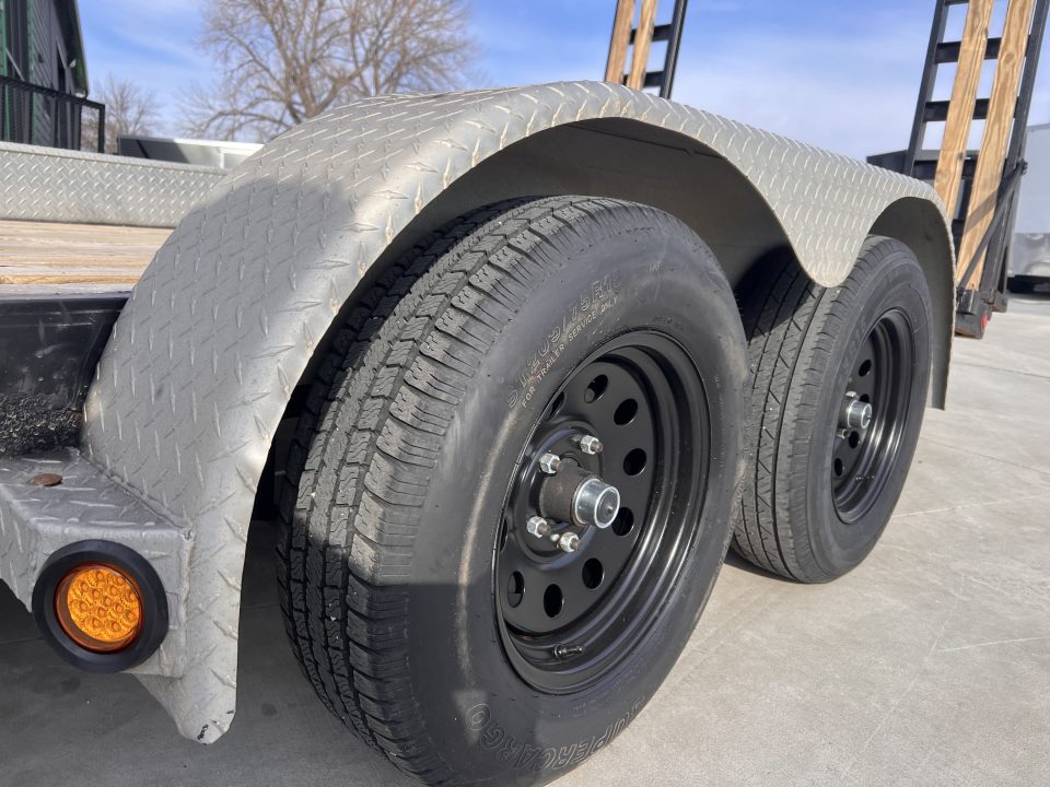 Used 2015 PJ 20 foot 2-3500lb axles=7K Car or snow bear trailer