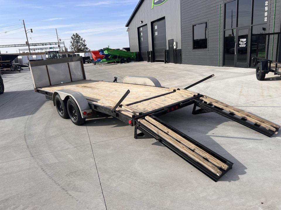 Used 2015 PJ 20 foot 2-3500lb axles=7K Car or snow bear trailer