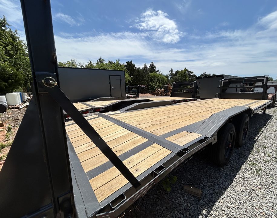 New 2026 Coffee Creek MFG 102"x28' Tandem Axles Equipment Trailer-GOOSENECK