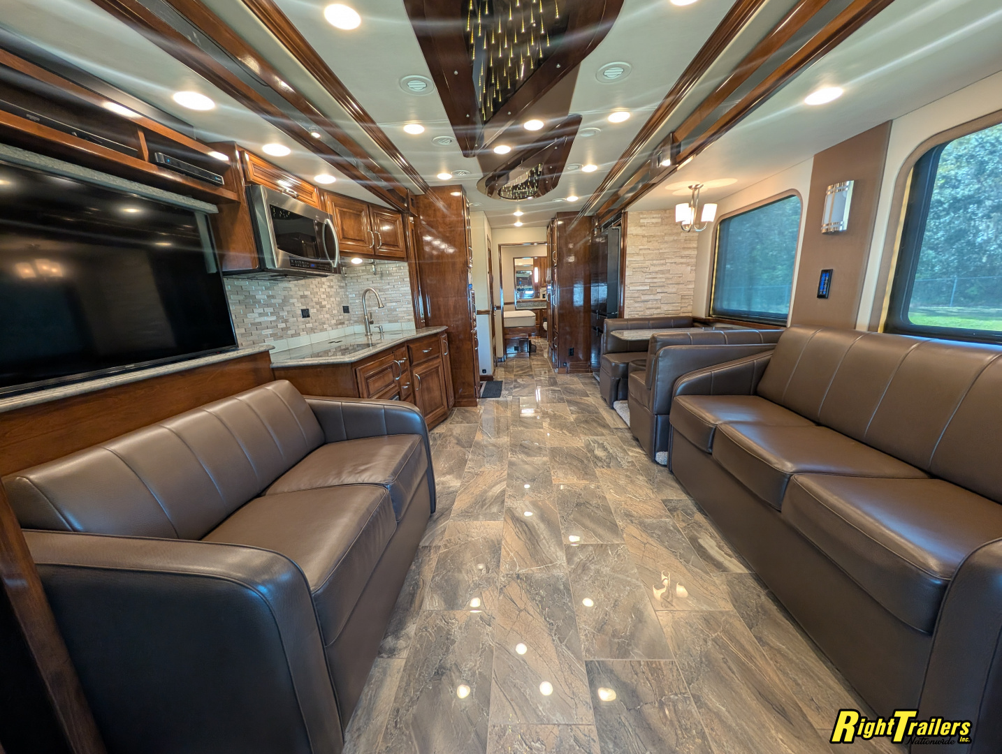 Used 2018 Renegade RV 45ft iKon Class C Motorhome - Deluxe Interior