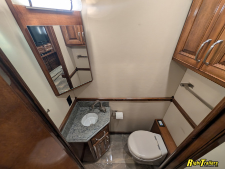 Used 2018 Renegade RV 45ft iKon Class C Motorhome - Deluxe Interior