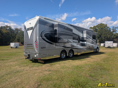 Used 2018 Renegade RV 45ft iKon Class C Motorhome - Deluxe Interior