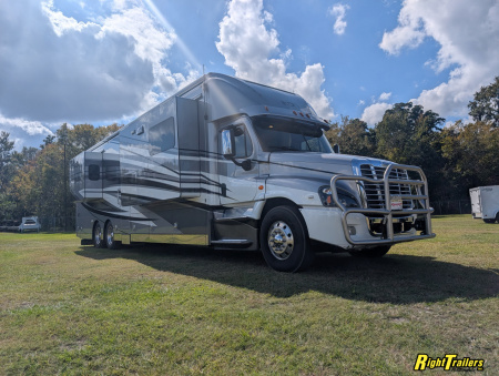 Used 2018 Renegade RV 45ft iKon Class C Motorhome - Deluxe Interior