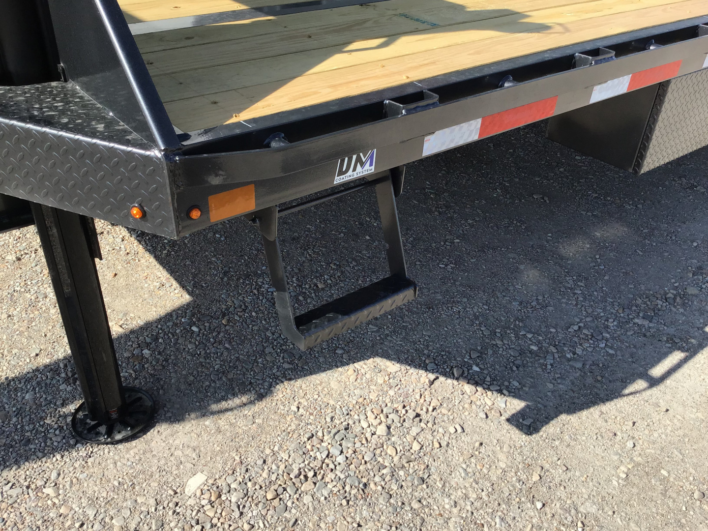 New 2026 Diamond C 102"x40' Engineered Beam FMAX212 w/ Hyd. Dovetail Pacesetter Edition