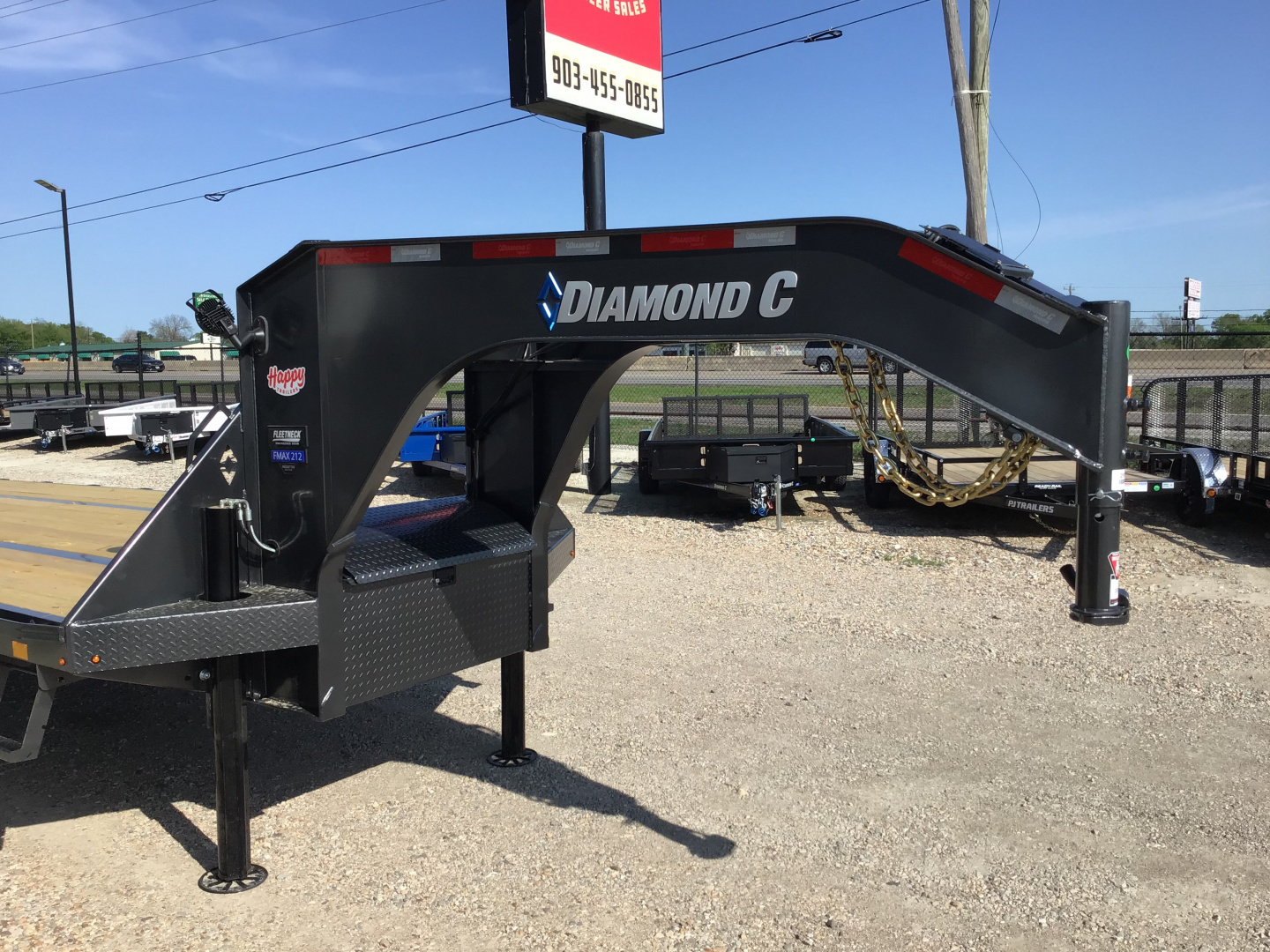 New 2026 Diamond C 102"x40' Engineered Beam FMAX212 w/ Hyd. Dovetail Pacesetter Edition