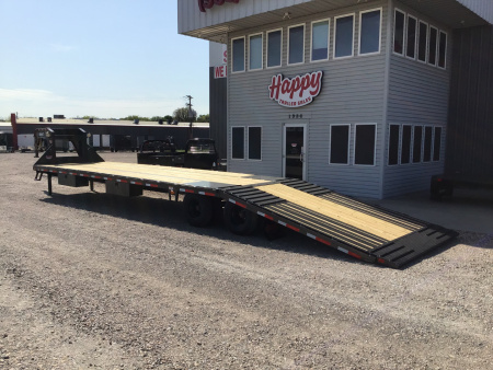 New 2026 Diamond C 102"x40' Engineered Beam FMAX212 w/ Hyd. Dovetail Pacesetter Edition