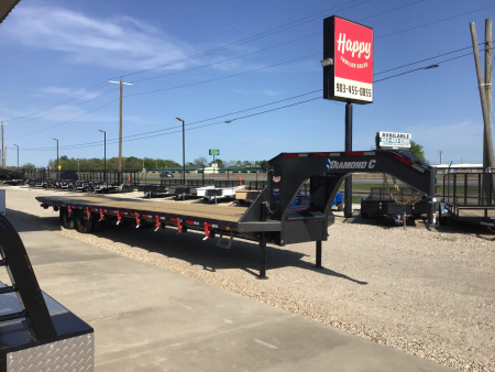 New 2026 Diamond C 102"x40' Engineered Beam FMAX212 w/ Hyd. Dovetail Pacesetter Edition