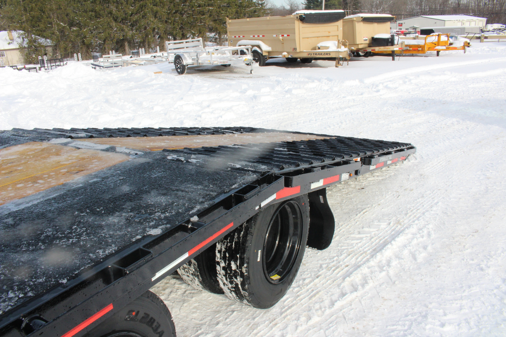 New 2026 Moritz FDGH Hydraulic Tail 34' GOOSENECK Deckover Flatbed Trailer- 25900# GVW