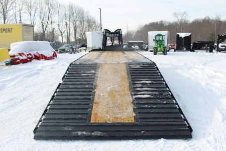 New 2026 Moritz FDGH Hydraulic Tail 34' GOOSENECK Deckover Flatbed Trailer- 25900# GVW