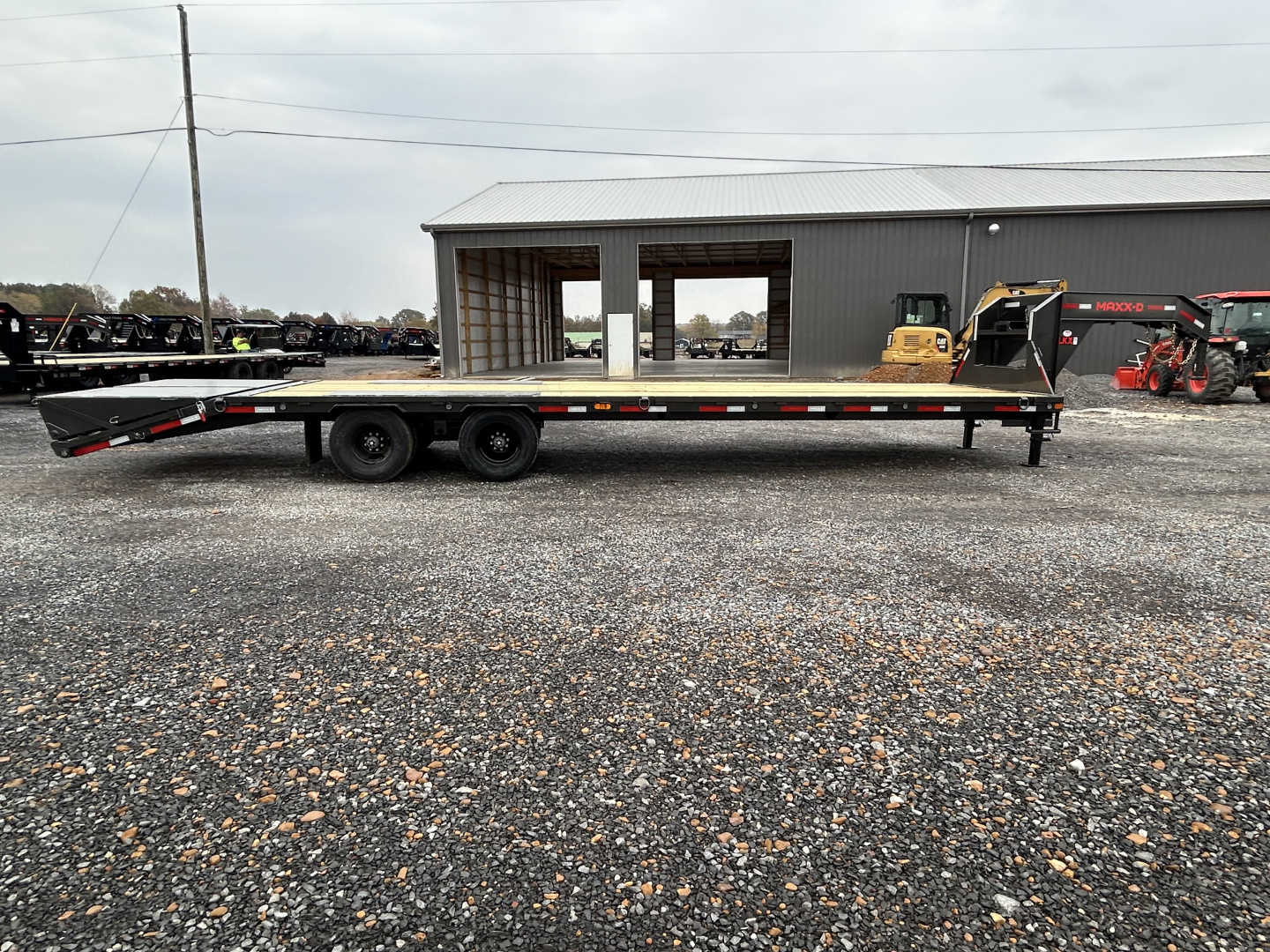 New 2026 MAXX-D 102"X32' 25.9K Gooseneck Flatbed Trailer