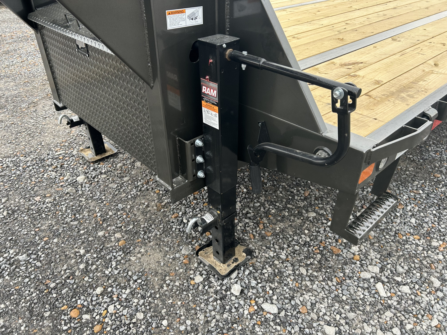 New 2026 MAXX-D 102"X32' 25.9K Gooseneck Flatbed Trailer