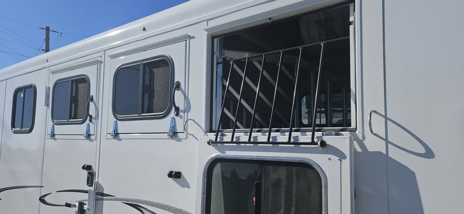 Used 2023 Trails West Classic GN 3 Horse Trailer