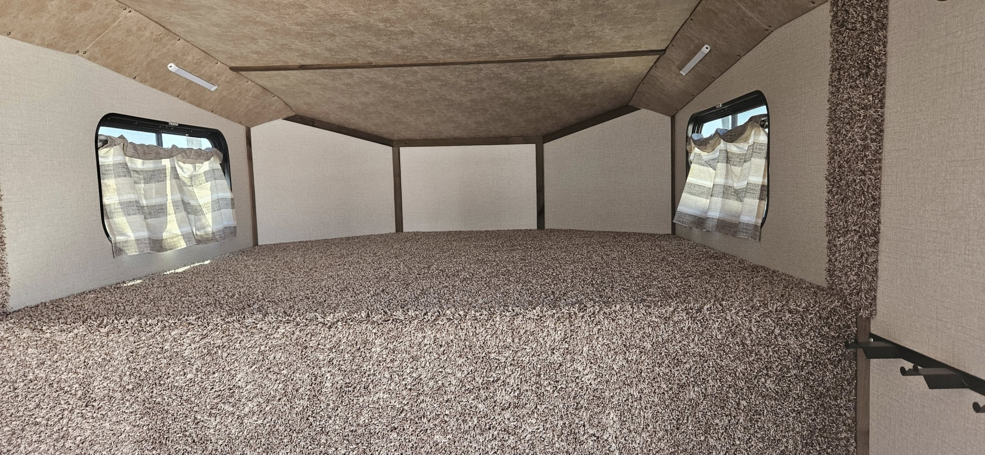 Used 2023 Trails West Classic GN 3 Horse Trailer