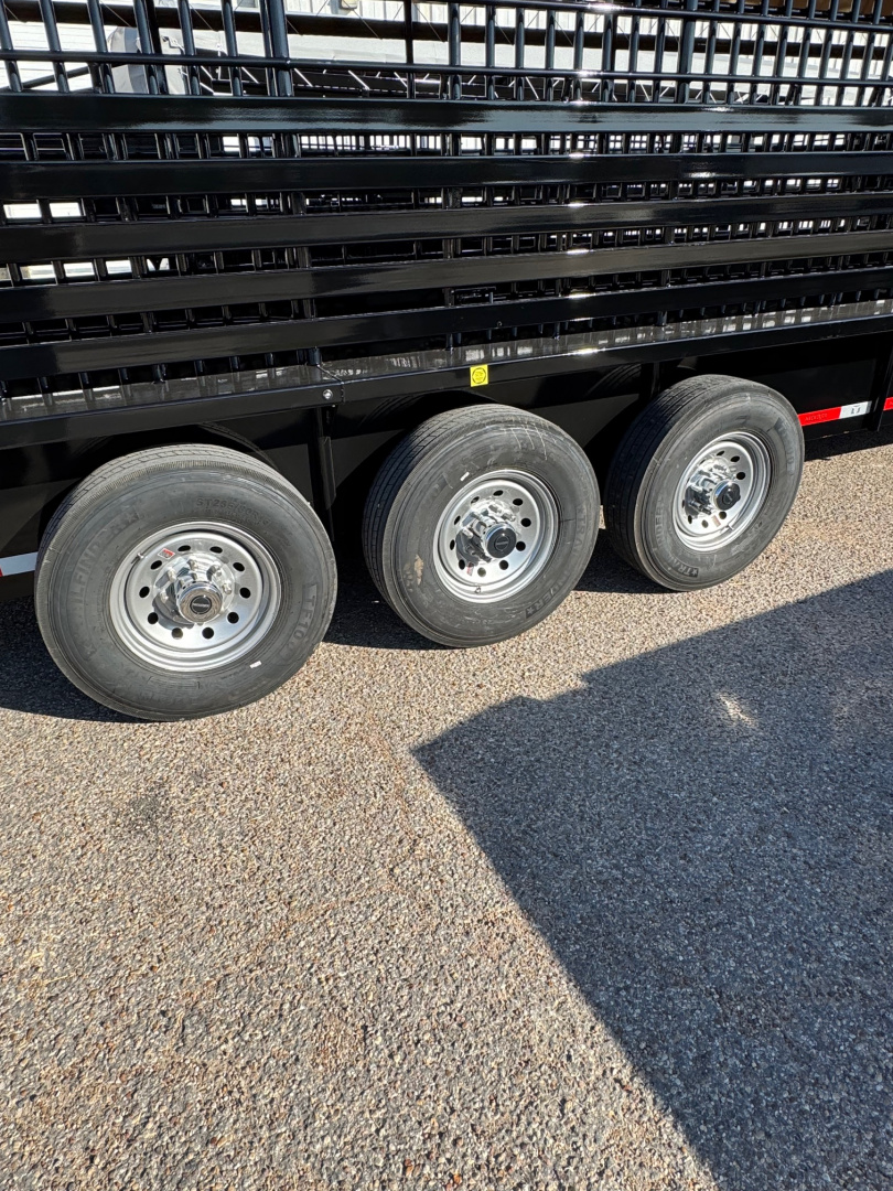 New 2026 Neckover 6'8"X28' Stock / Stock Combo Trailer
