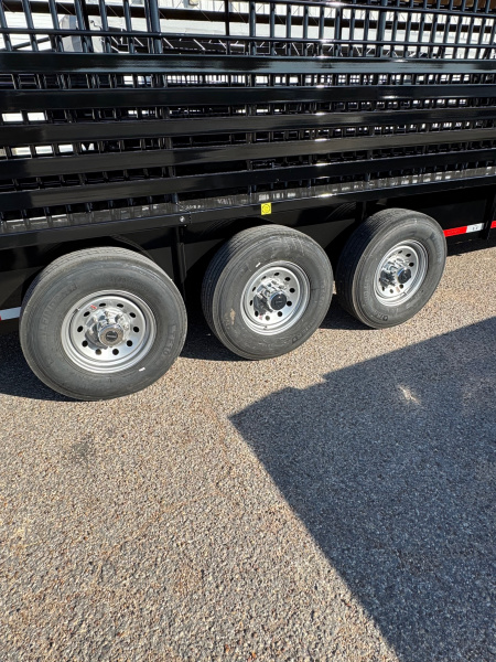 New 2026 Neckover 6'8"X28' Stock / Stock Combo Trailer