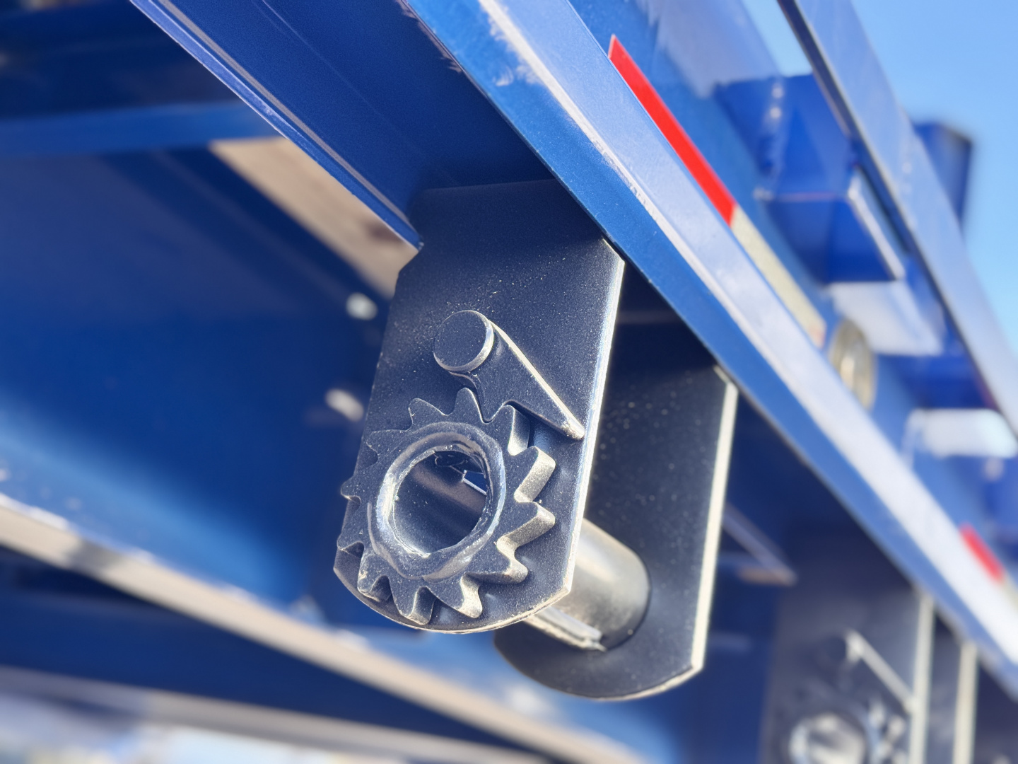 New 2026 Load Trail BLACK FRIDAY 8.5-30 Single Wheel Gooseneck Equipment Hauler 16K GVWR