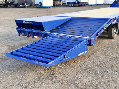 New 2026 Load Trail BLACK FRIDAY 8.5-30 Single Wheel Gooseneck Equipment Hauler 16K GVWR