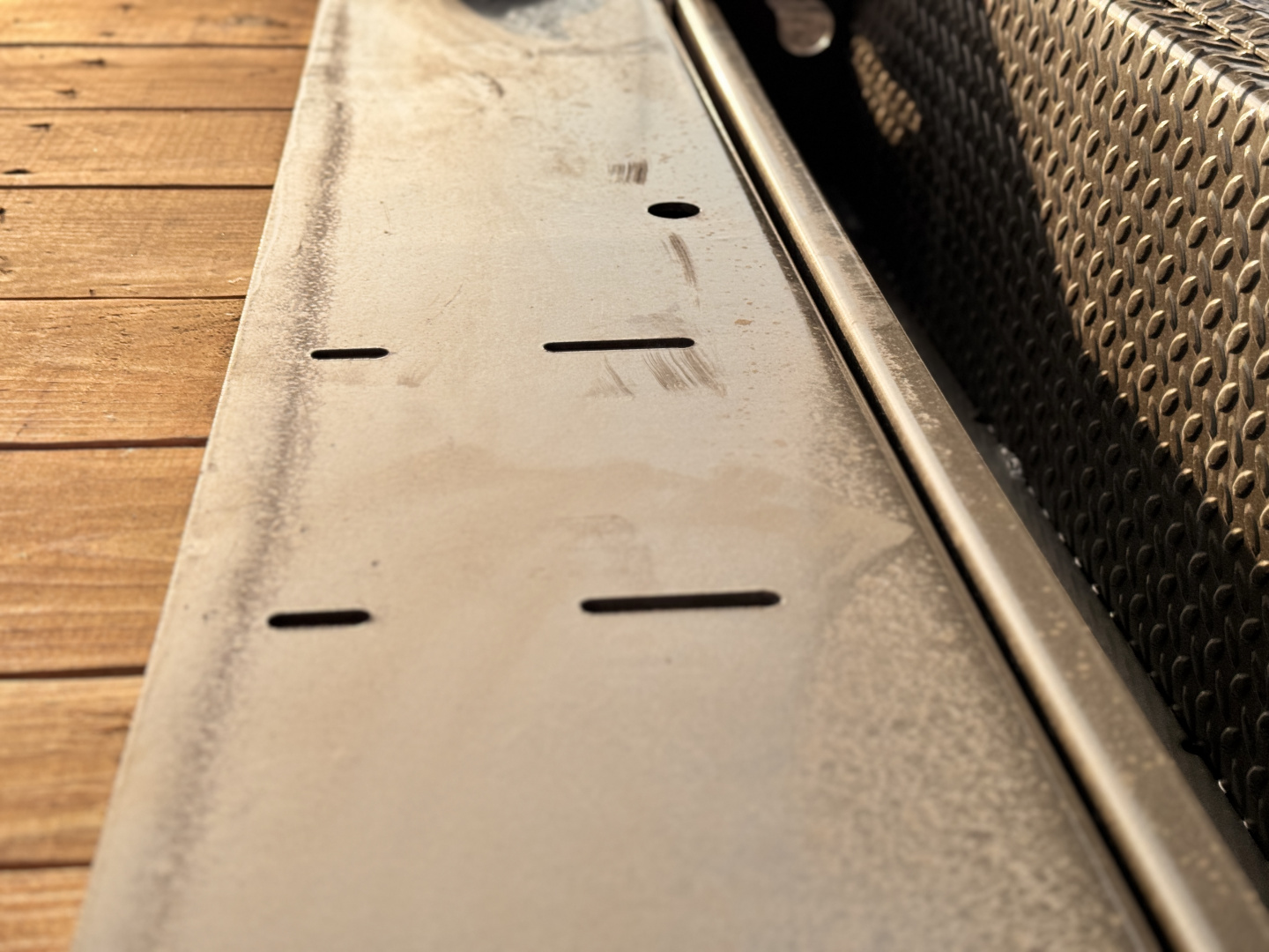 New 2026 Load Trail BLACK FRIDAY 7-24 Single Wheel Gooseneck Tilt Equipment Hauler 14K GVWR